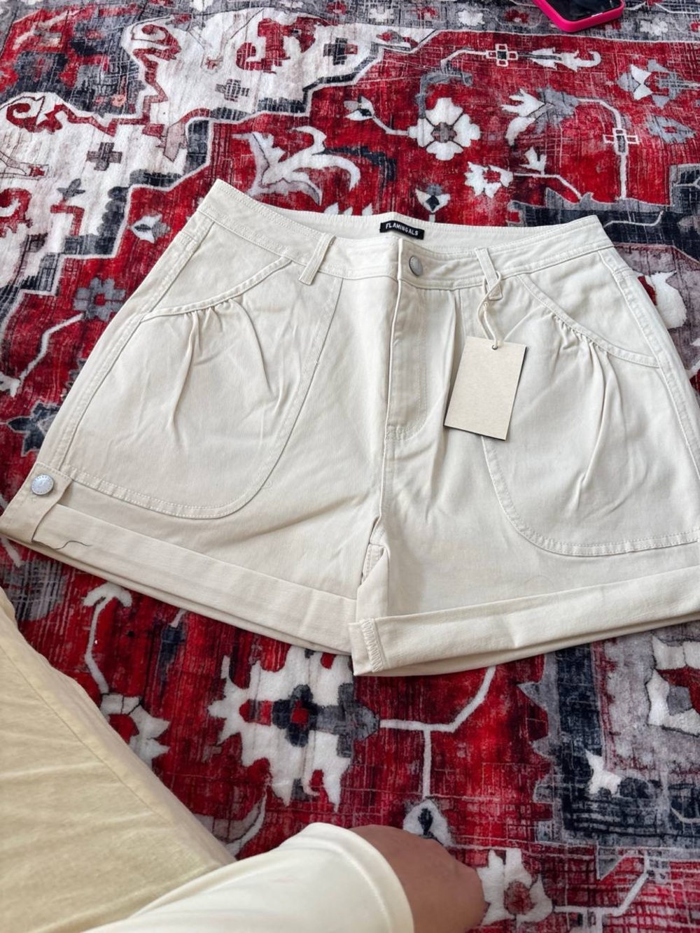 Flamingals stretchy white shorts size L PS11-19